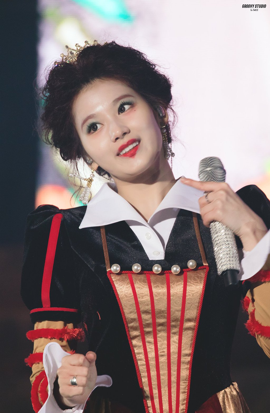 시바견인가 다람쥐인가....... 사나 | 인스티즈