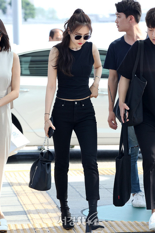 손나은 사복 | 인스티즈
