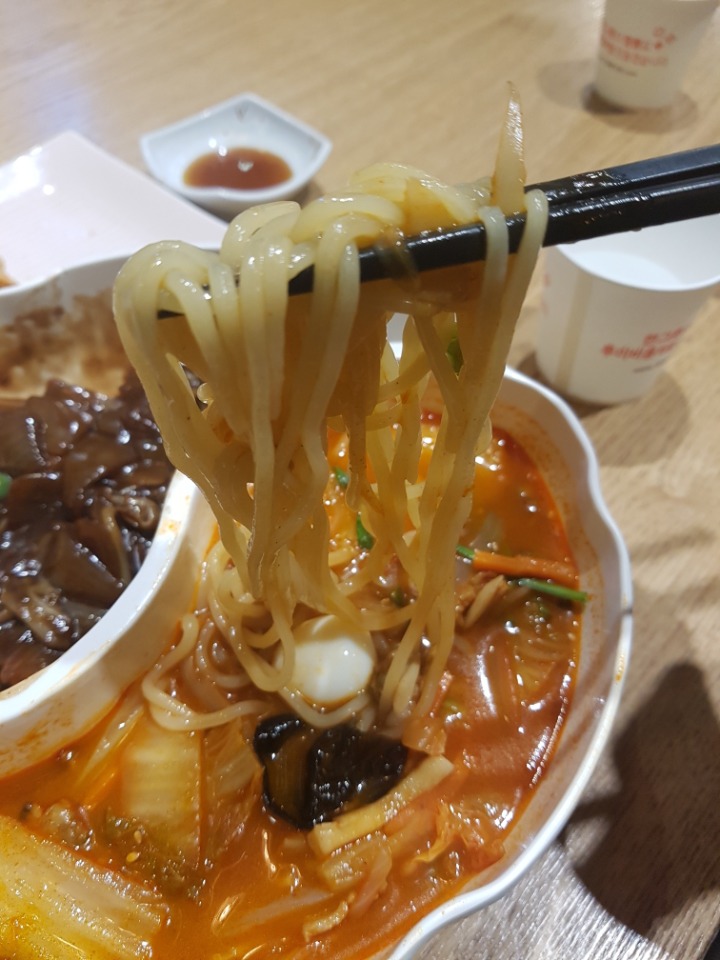 짬뽕지존 이미지