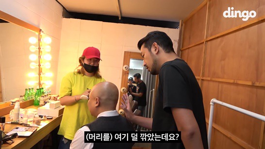 딩고 촬영으로 메이크업 받는 침착맨 주호민 | 인스티즈