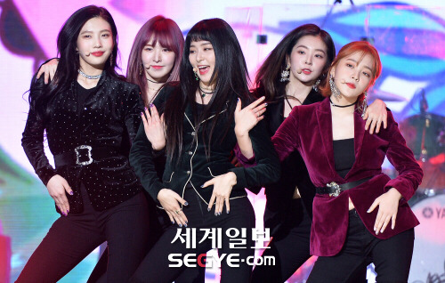 [레드벨벳] 오늘자 조이.jpg | 인스티즈