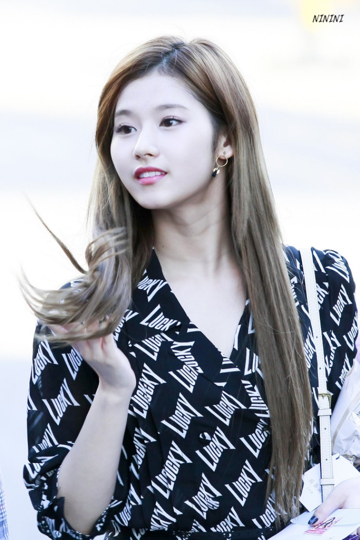 [twice] 출근길에 원피스입은 사나.jpg | 인스티즈