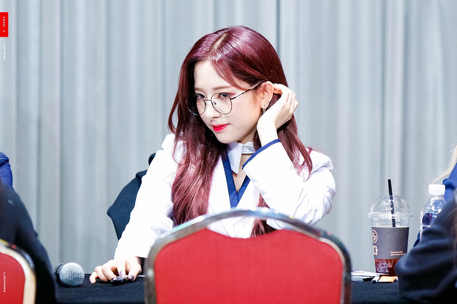 의사선생님이 된 우주소녀 보나.jpg | 인스티즈