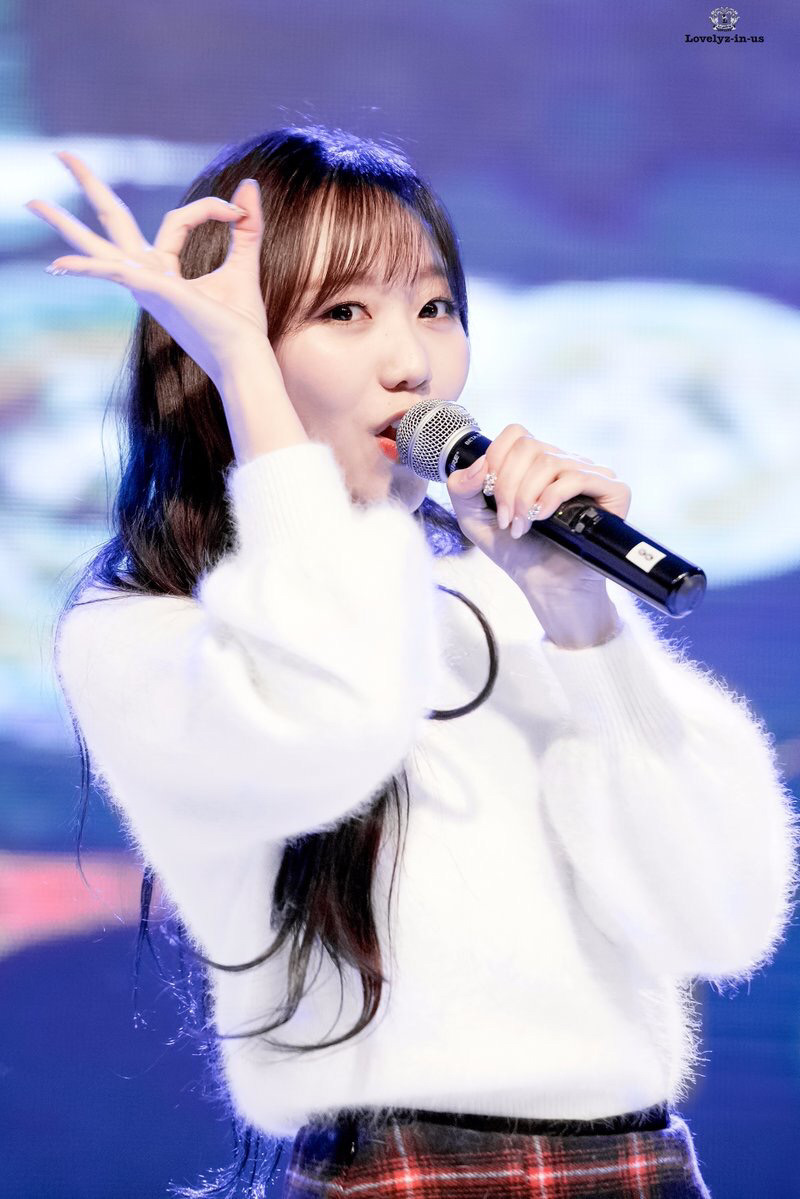 [러블리즈] 카페 명함을 선물 받아서 수정이 | 인스티즈