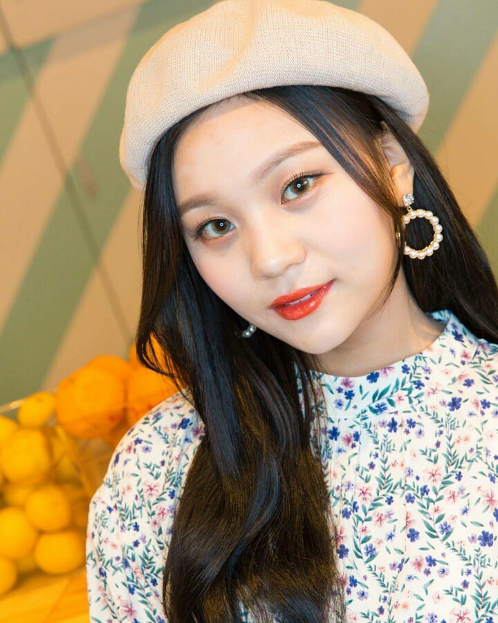 여자친구 엄지.twit | 인스티즈