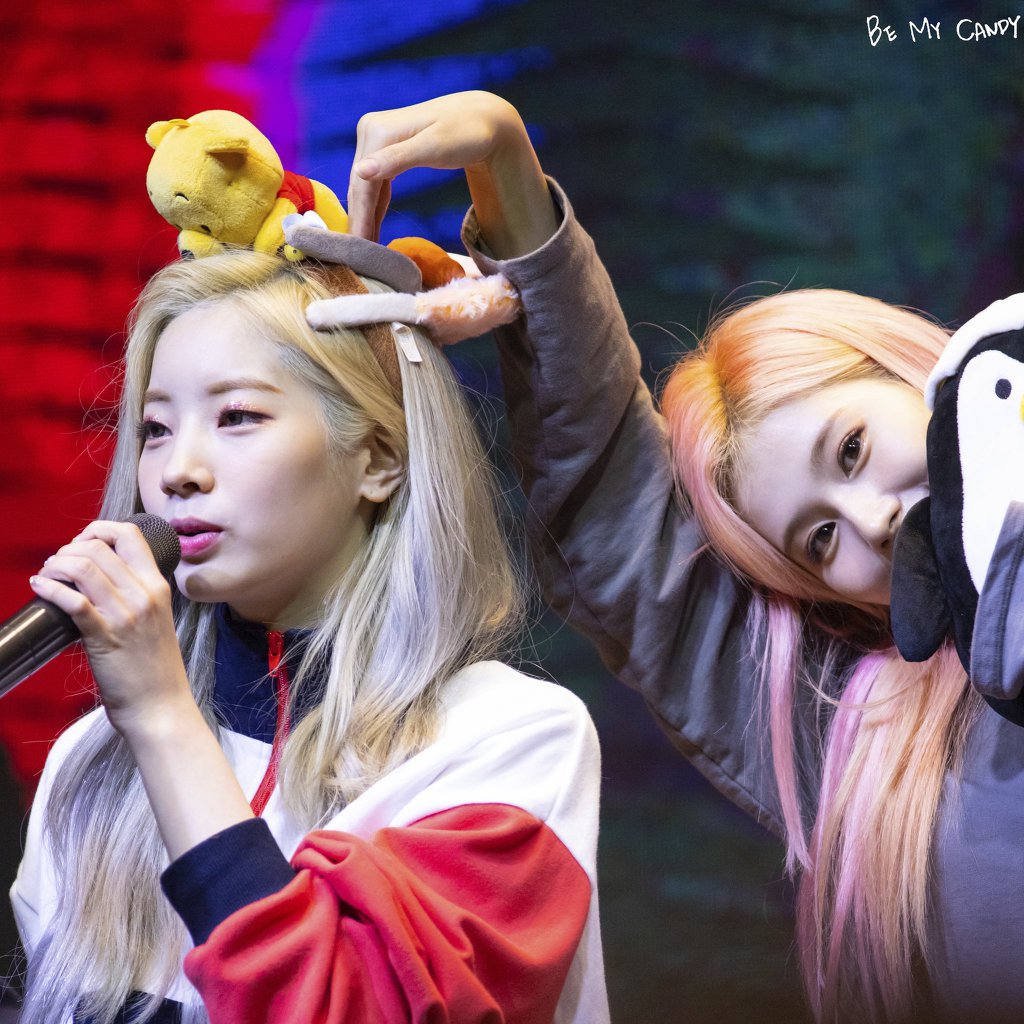 오늘이 생일인 트와이스 사나.jpgif (335장) | 인스티즈