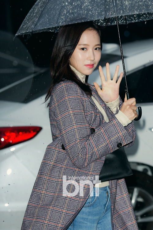 오늘자 뮤직뱅크에서 MOM 예고하는 트와이스 미나 ㄷㄷㄷ ㄷ | 인스티즈