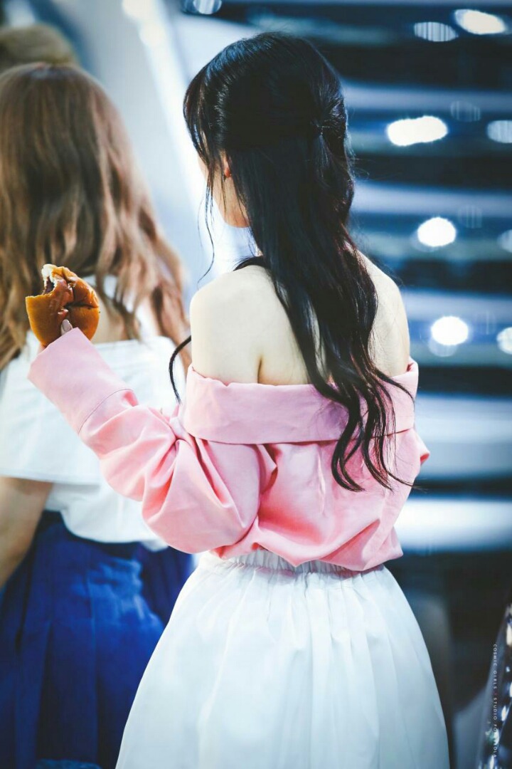 우주소녀 설아 은서 욜로라이브 움짤 | 인스티즈